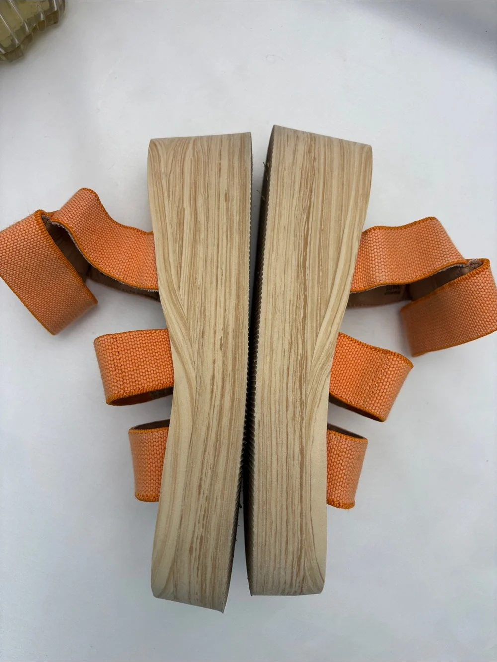 Lucky Brand Women’s 5 Orange Platform Sandals with Wood-Effect Wedge #365 OBO